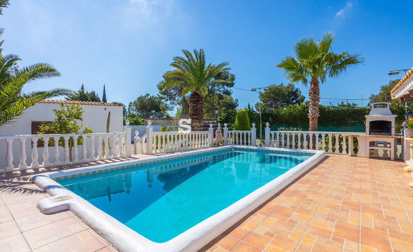 Resale - Villa - Orihuela - Orihuela Costa