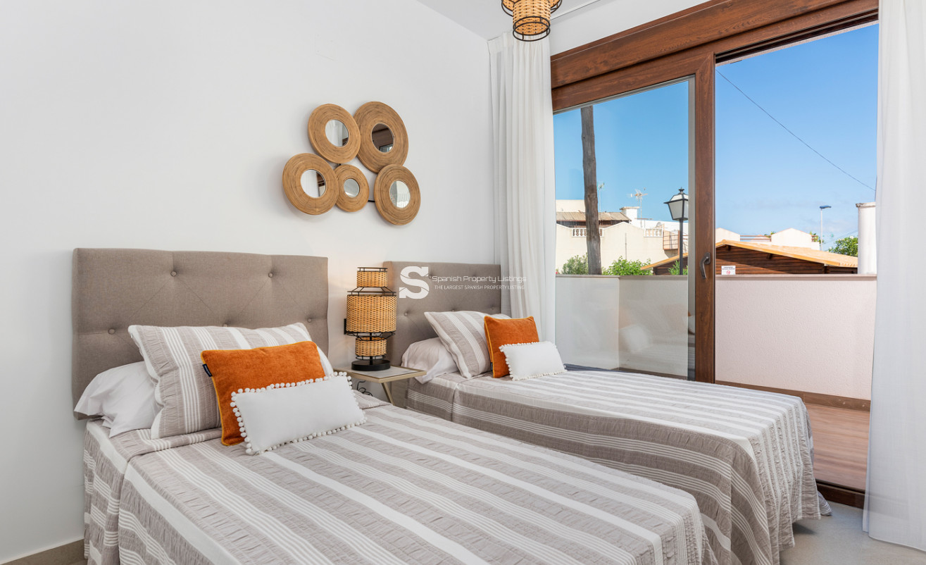 Obra nueva - low-bungalow - Torrevieja