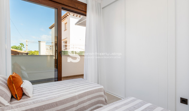 Nouvelle construction - high-bungalow - Torrevieja