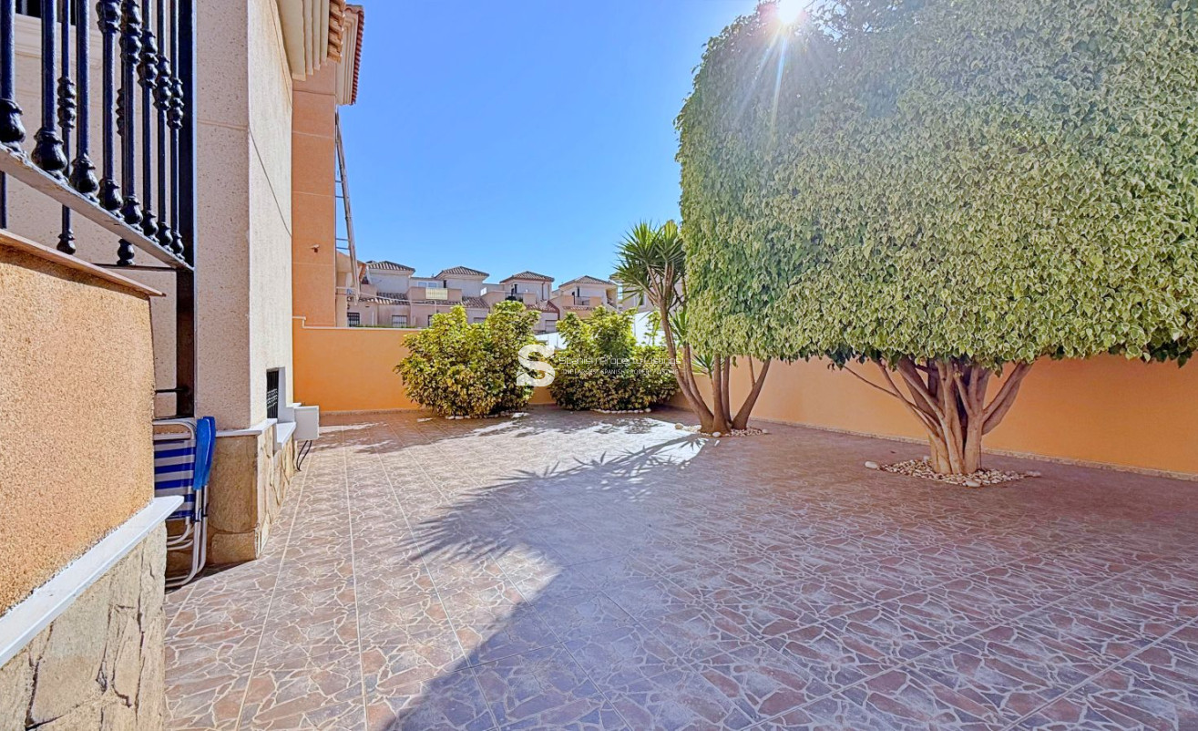 Resale - Villa - Orihuela - Orihuela Costa