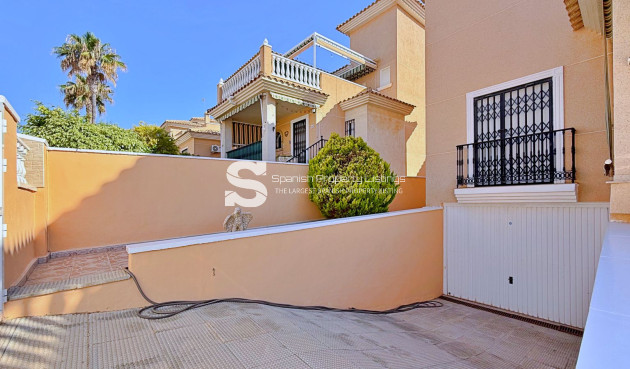 Resale - Villa - Orihuela - Orihuela Costa