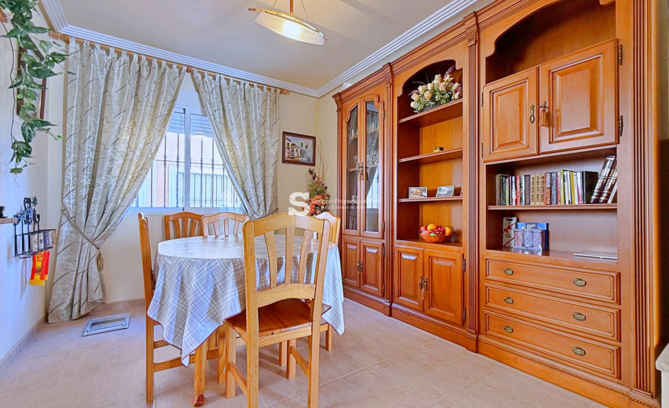 Resale - Villa - Orihuela - Orihuela Costa
