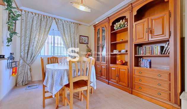 Resale - Villa - Orihuela - Orihuela Costa