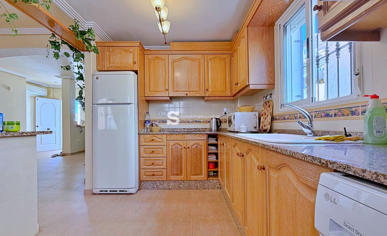 Resale - Villa - Orihuela - Orihuela Costa