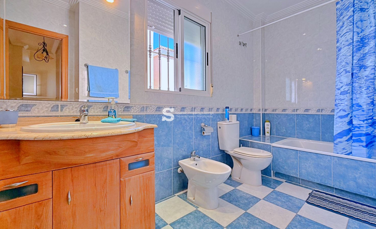 Resale - Villa - Orihuela - Orihuela Costa