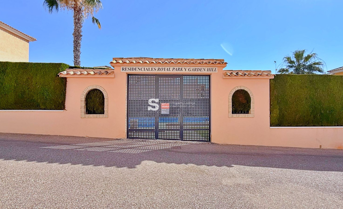 Resale - Villa - Orihuela - Orihuela Costa