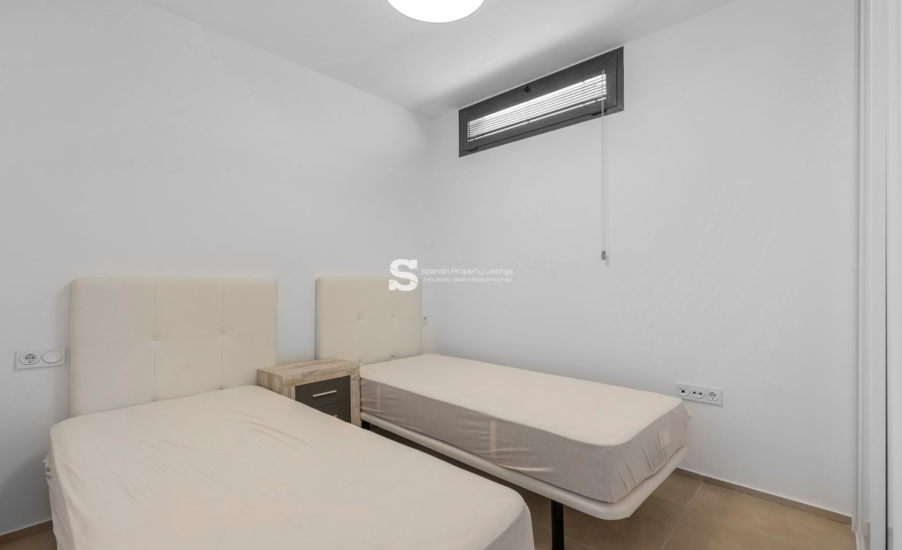 Resale - Villa - Orihuela Costa - La Zenia