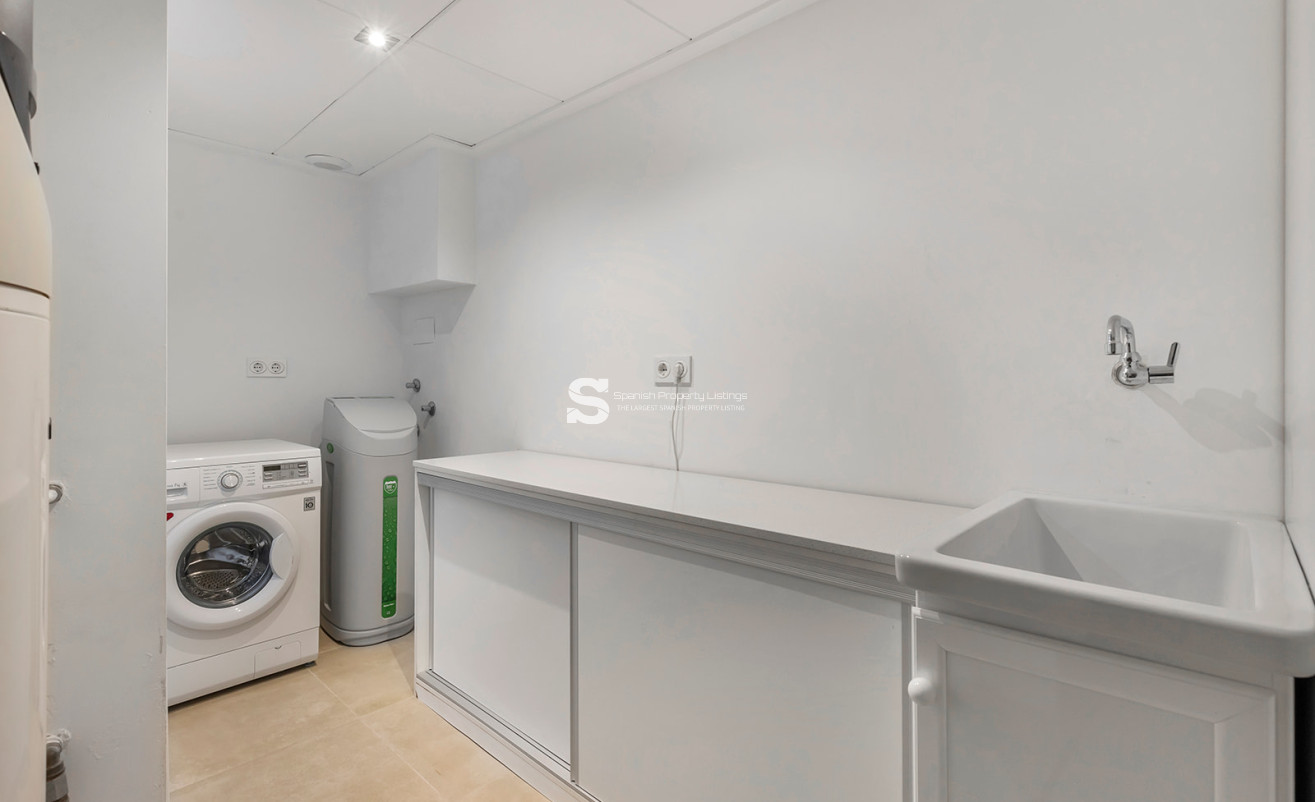 Resale - Villa - Orihuela Costa - La Zenia