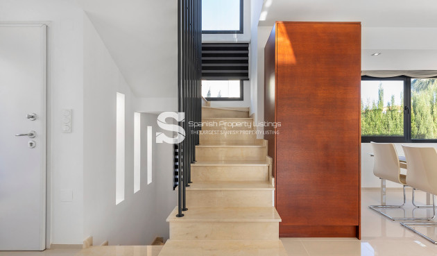 Resale - Villa - Orihuela Costa - La Zenia