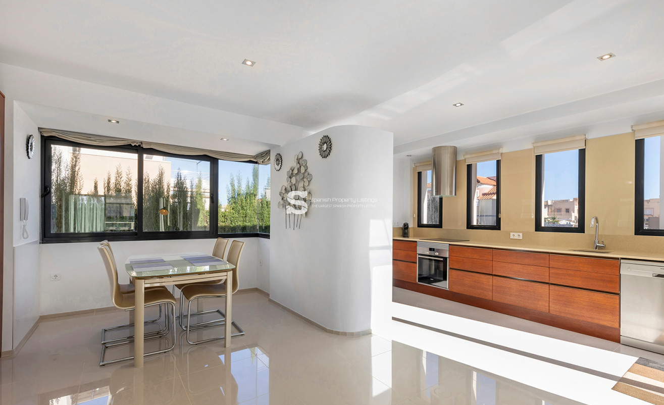 Resale - Villa - Orihuela Costa - La Zenia