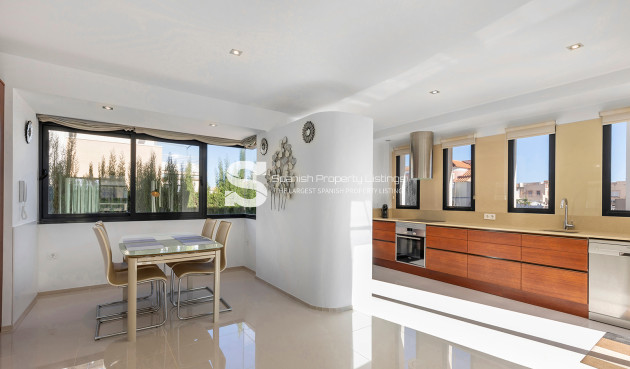 Resale - Villa - Orihuela Costa - La Zenia