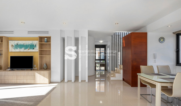 Resale - Villa - Orihuela Costa - La Zenia