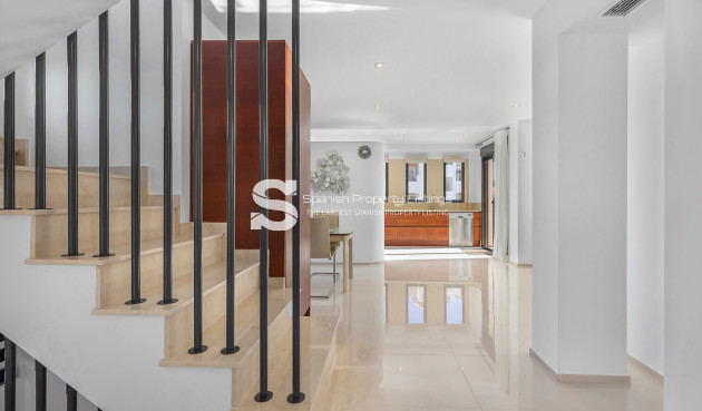 Resale - Villa - Orihuela Costa - La Zenia