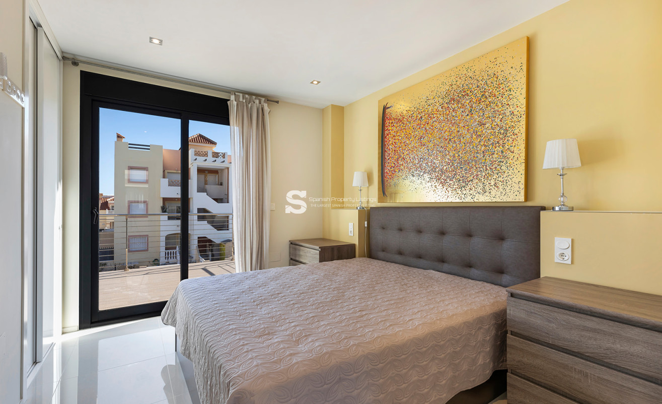 Resale - Villa - Orihuela Costa - La Zenia