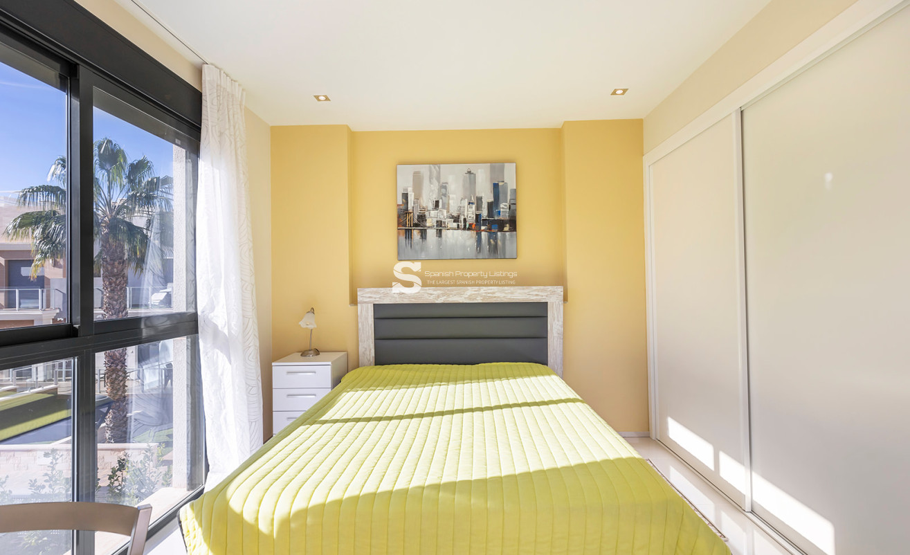 Resale - Villa - Orihuela Costa - La Zenia