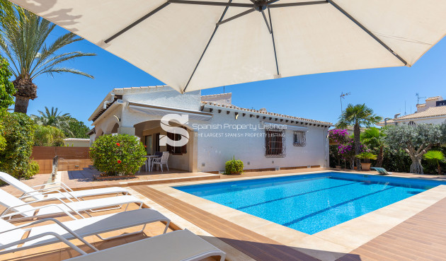 Resale - Villa - Orihuela Costa - Punta Prima