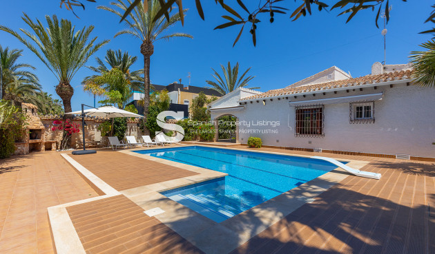 Resale - Villa - Orihuela Costa - Punta Prima