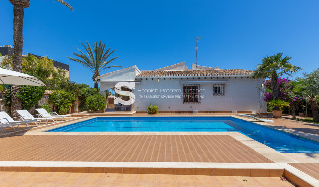 Resale - Villa - Orihuela Costa - Punta Prima