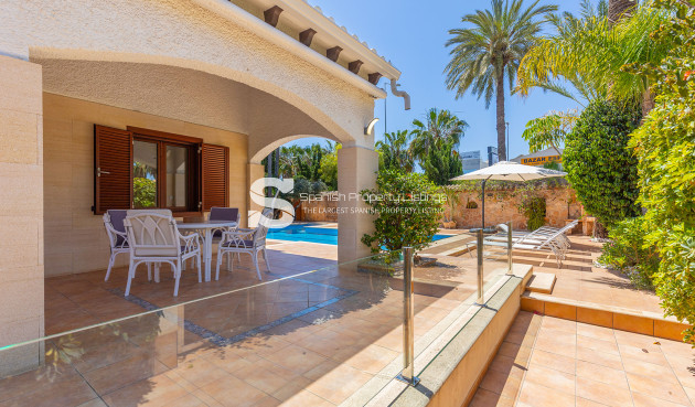 Resale - Villa - Orihuela Costa - Punta Prima