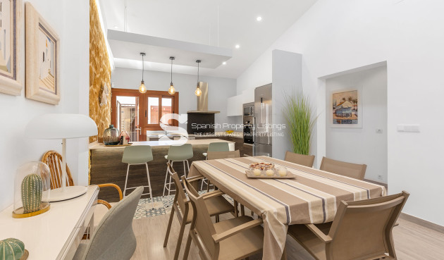 Resale - Villa - Orihuela Costa - Punta Prima