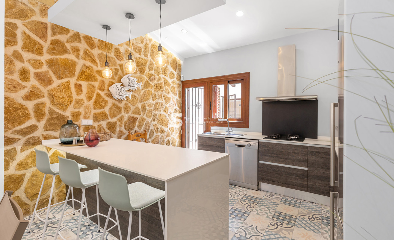 Resale - Villa - Orihuela Costa - Punta Prima