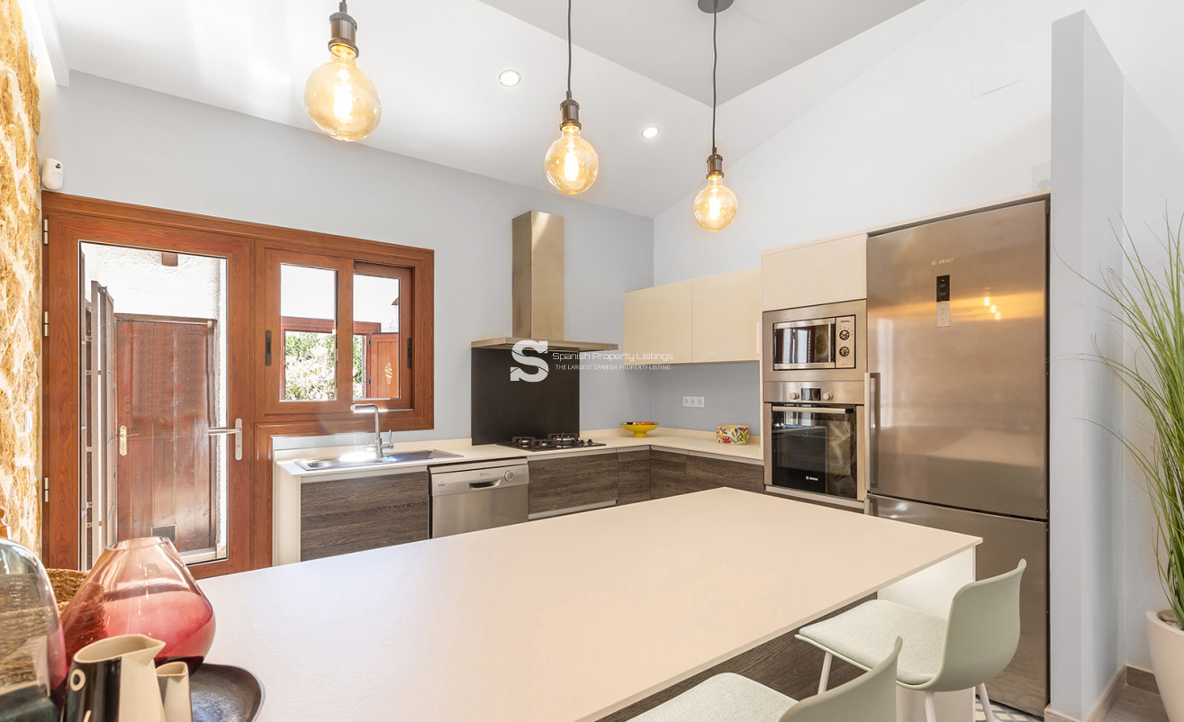 Resale - Villa - Orihuela Costa - Punta Prima