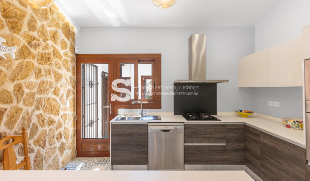 Resale - Villa - Orihuela Costa - Punta Prima