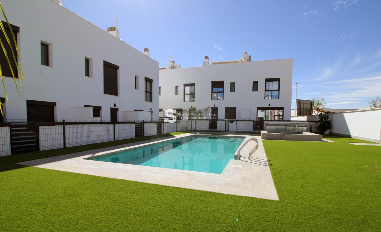 New Build - Town House - Pilar de la Horadada - parque Andromeda
