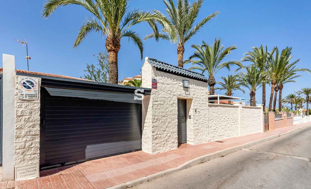 Resale - Villa - Torrevieja - Rocio del Mar
