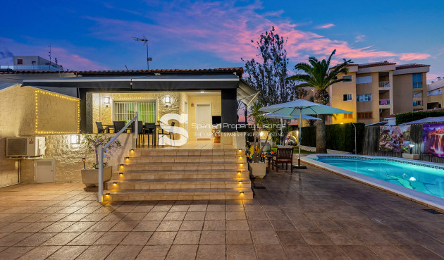 Resale - Villa - Torrevieja - Rocio del Mar