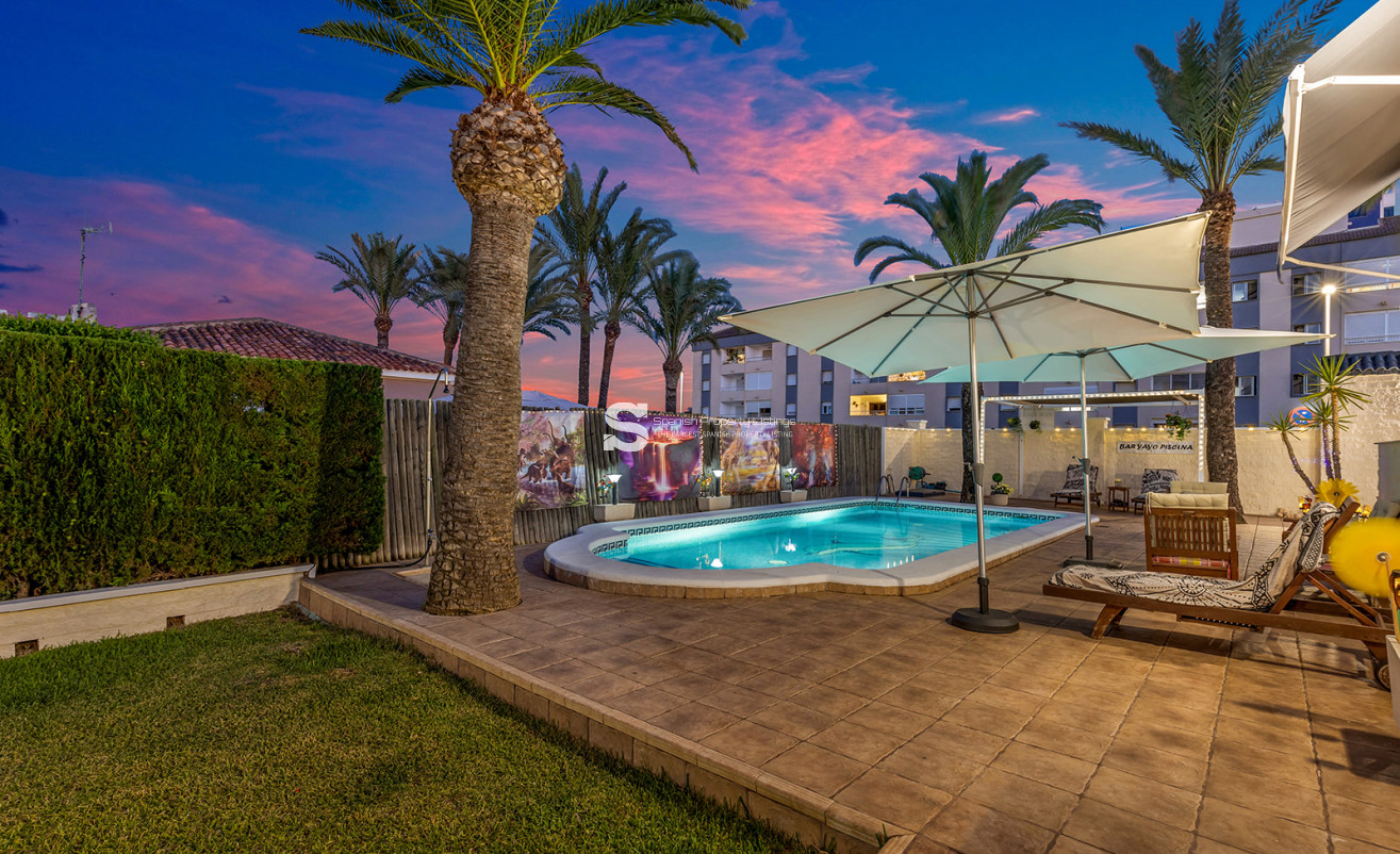 Resale - Villa - Torrevieja - Rocio del Mar