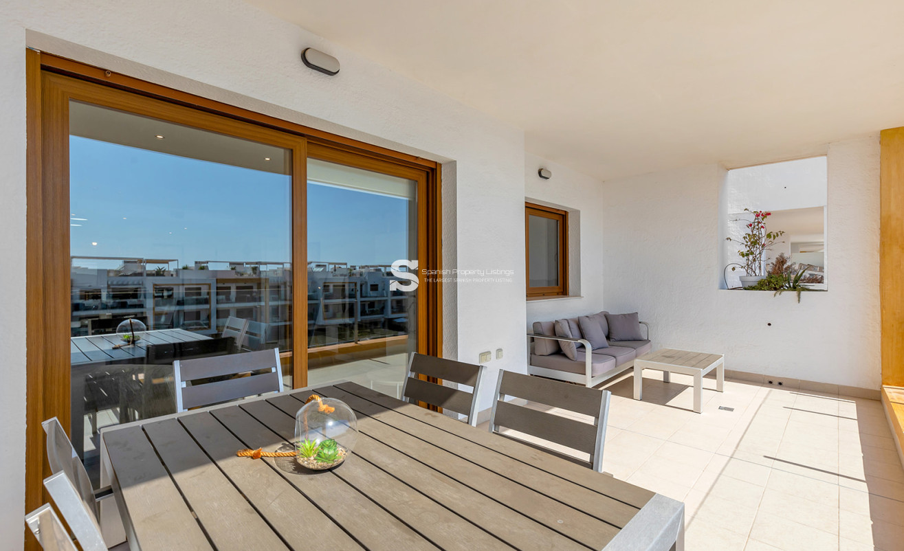 Resale - Apartment - Orihuela Costa - Villamartín