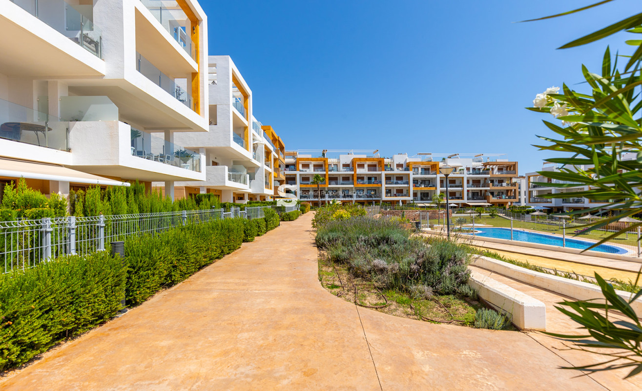 Resale - Apartment - Orihuela Costa - Villamartín