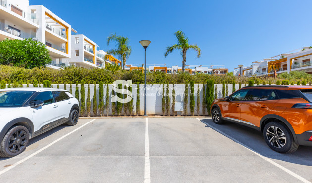 Resale - Apartment - Orihuela Costa - Villamartín