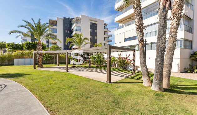 Resale - Apartment - Orihuela Costa - Villamartín