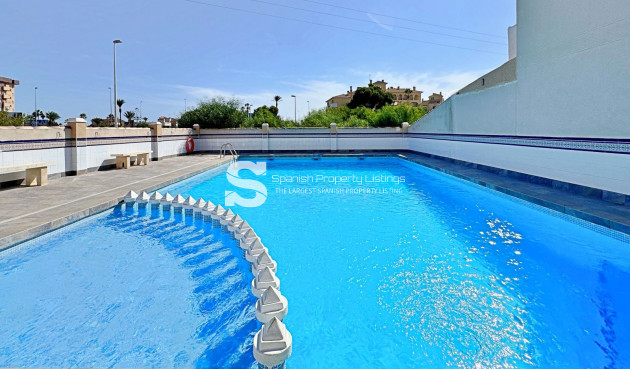 Resale - Apartment - Orihuela Costa - La Zenia
