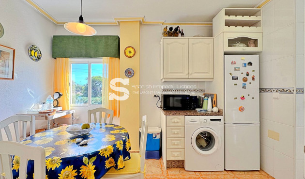 Resale - Apartment - Orihuela Costa - La Zenia