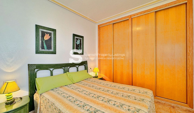 Resale - Apartment - Orihuela Costa - La Zenia