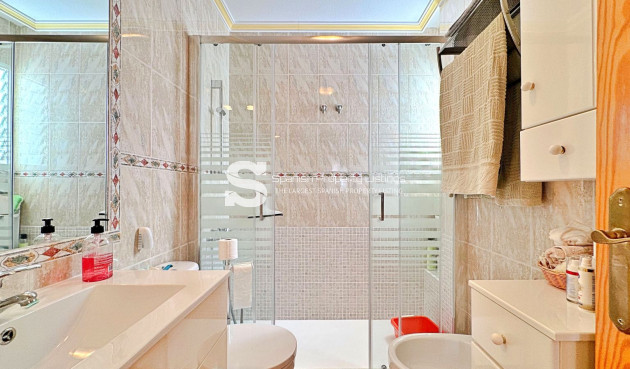 Resale - Apartment - Orihuela Costa - La Zenia