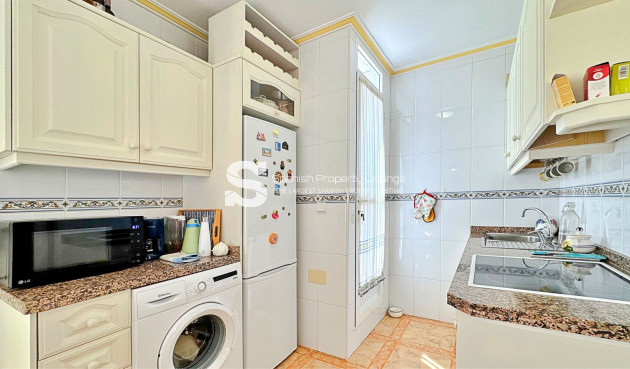 Resale - Apartment - Orihuela Costa - La Zenia