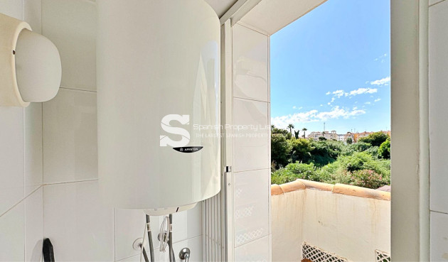 Resale - Apartment - Orihuela Costa - La Zenia