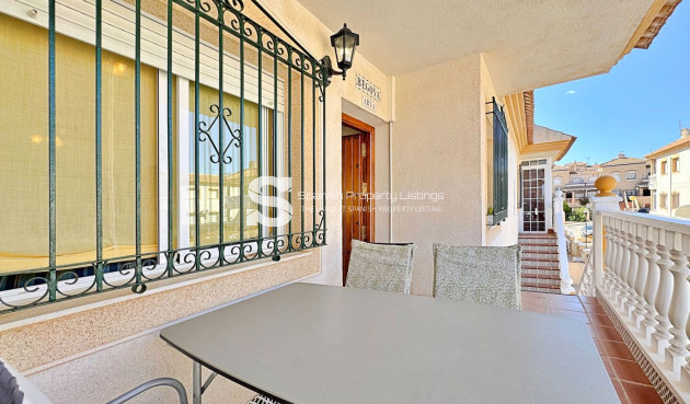 Resale - Apartment - Orihuela Costa - La Zenia