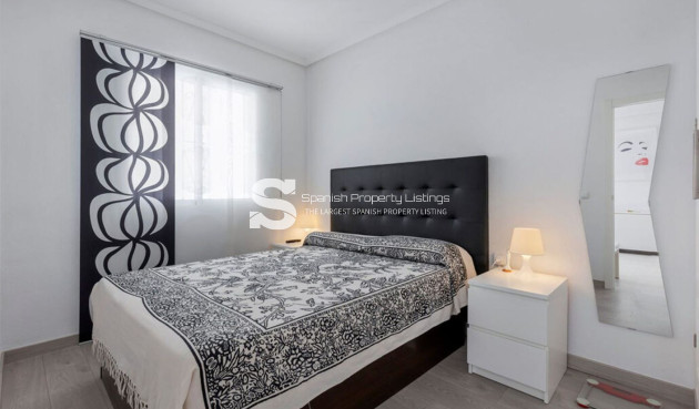 Resale - Apartment - Torrevieja - La Mata