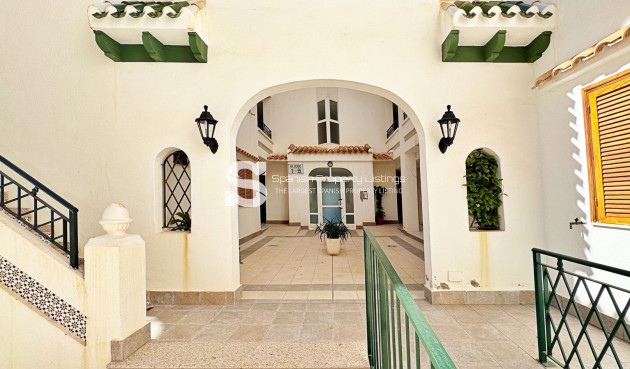 Resale - Apartment - Torrevieja - La Mata