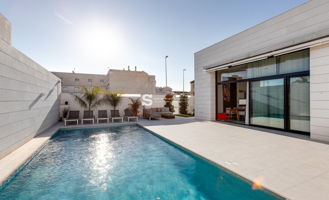 Obra nueva - Villa - Pilar de la Horadada - pueblo