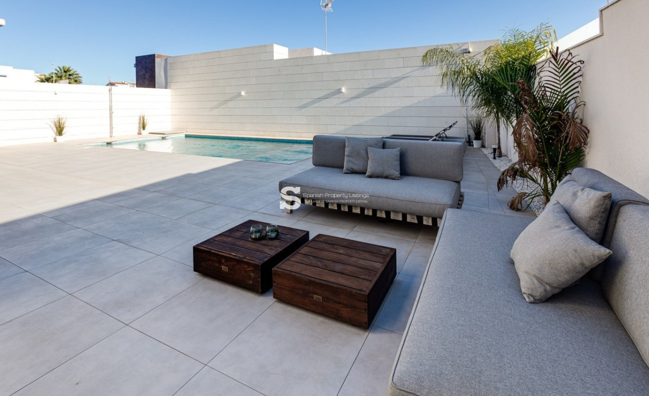 Obra nueva - Villa - Pilar de la Horadada - pueblo