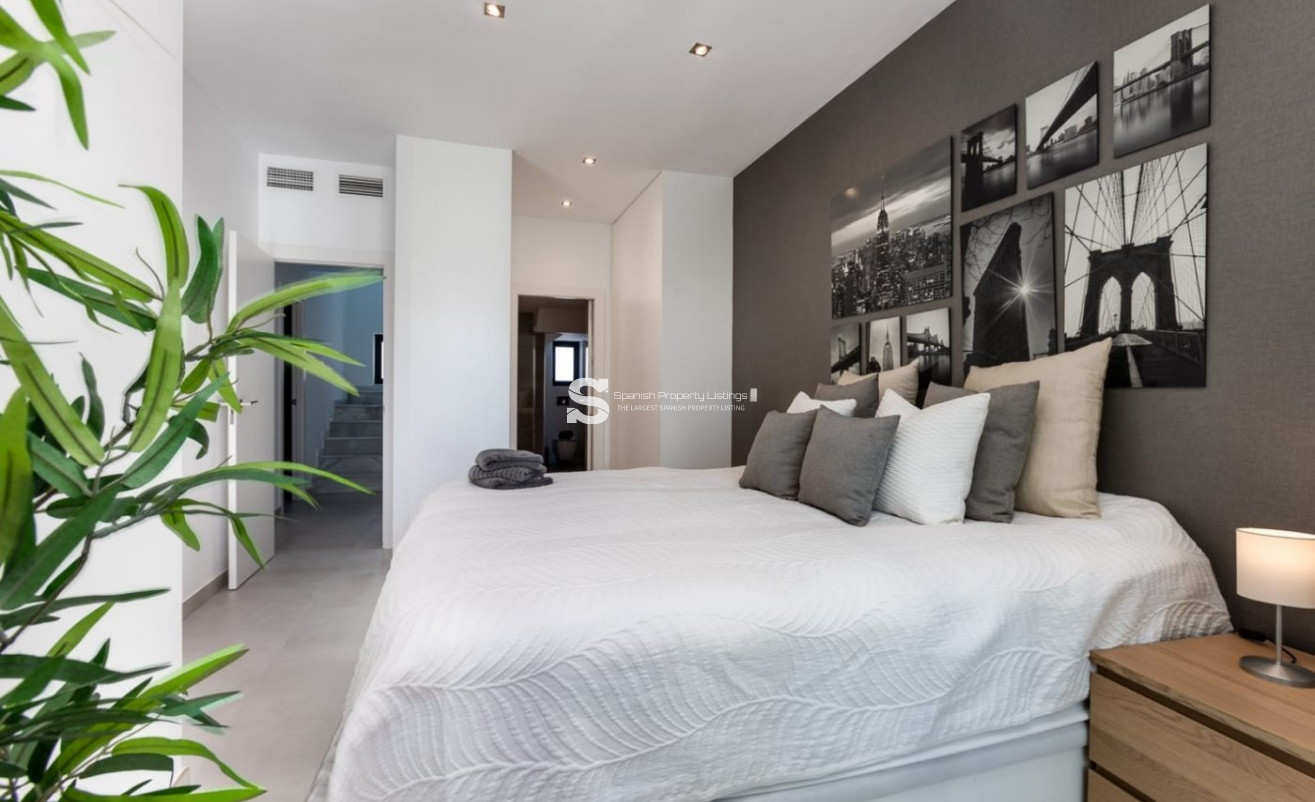 Obra nueva - Villa - Pilar de la Horadada - pueblo