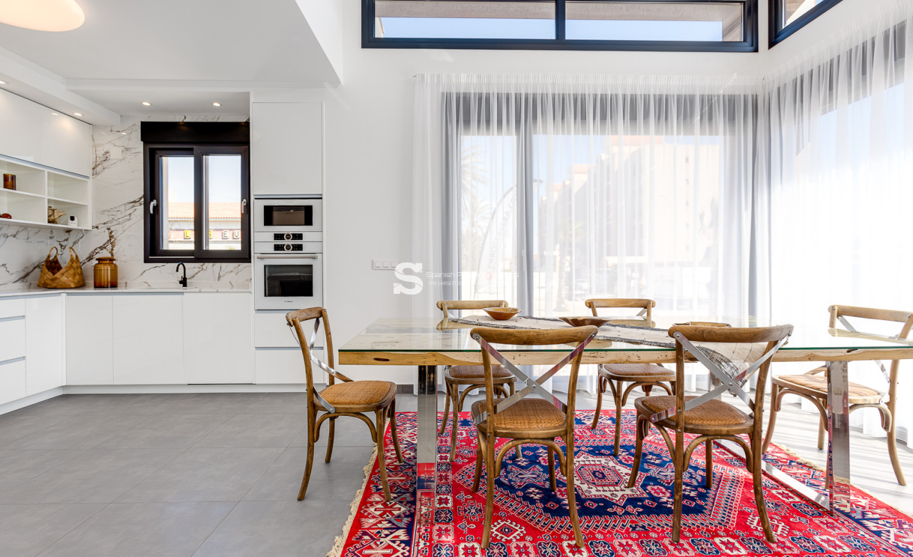 Obra nueva - detached - La Mata