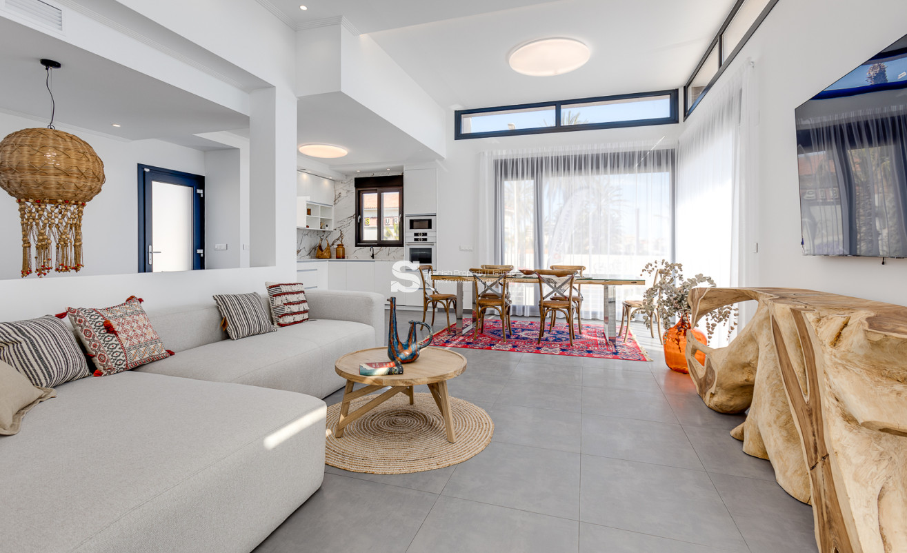 Obra nueva - detached - La Mata