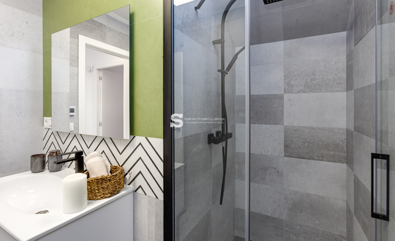 Obra nueva - detached - La Mata